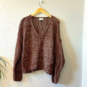 Universal Thread Marled Knit V-Neck Sweater 
Size L